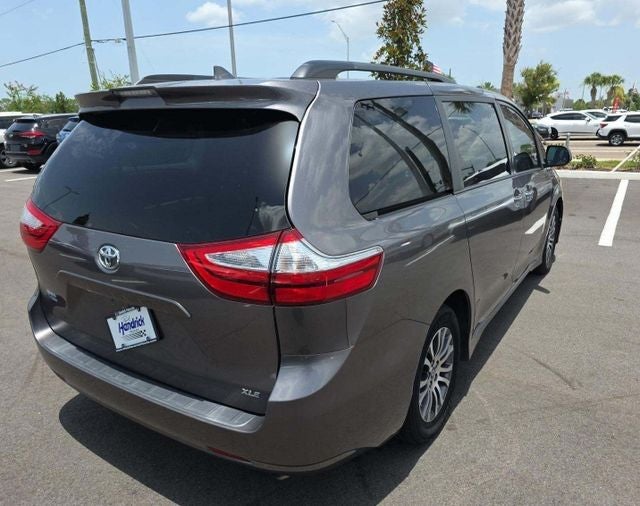 2019 Toyota Sienna XLE 8 Passenger