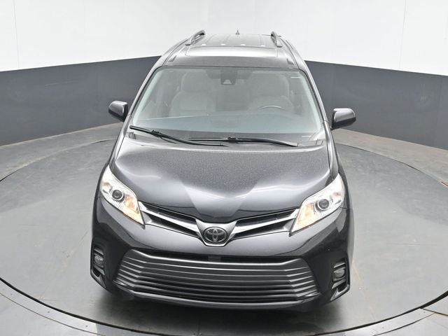 2020 Toyota Sienna XLE 8 Passenger