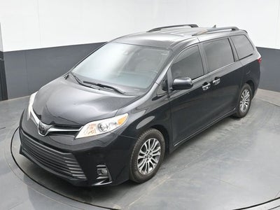 2020 Toyota Sienna XLE 8 Passenger