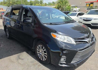 2020 Toyota Sienna XLE 8 Passenger