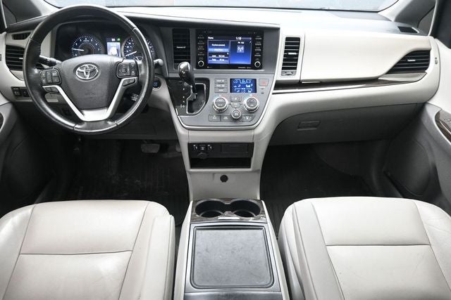 2020 Toyota Sienna XLE 8 Passenger