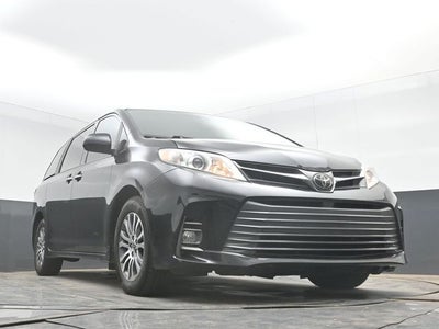 2020 Toyota Sienna XLE 8 Passenger