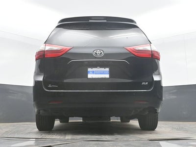 2020 Toyota Sienna XLE 8 Passenger