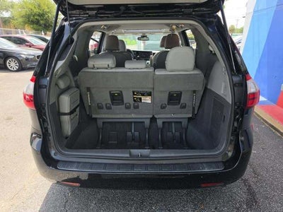 2020 Toyota Sienna XLE 8 Passenger