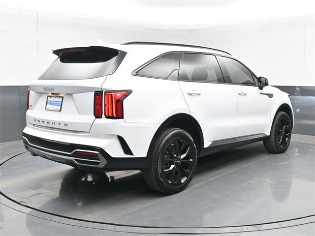 2022 Kia Sorento SX