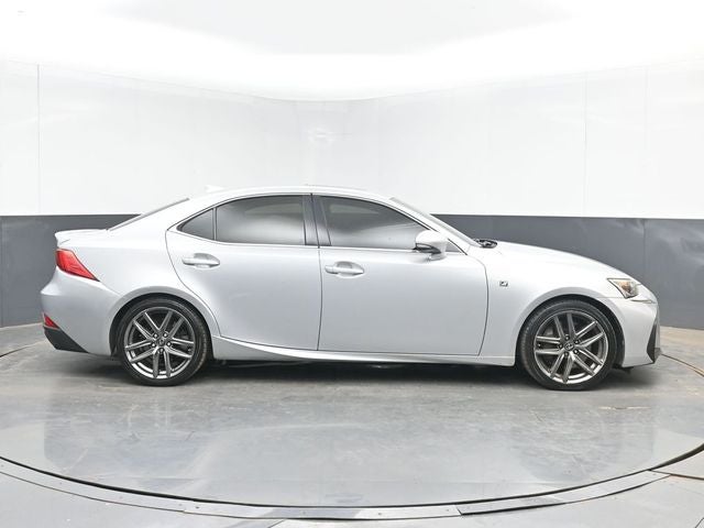 2017 Lexus IS Turbo 200t