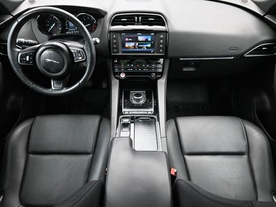 2018 Jaguar F-PACE 25t Premium