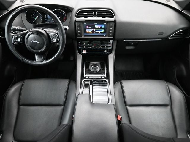 2018 Jaguar F-PACE 25t Premium