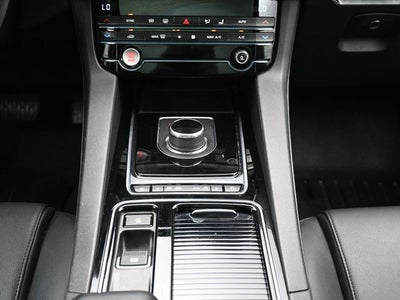2018 Jaguar F-PACE 25t Premium