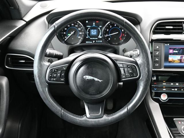 2018 Jaguar F-PACE 25t Premium