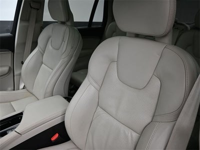 2022 Volvo XC90 T6 Inscription
