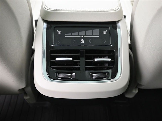 2022 Volvo XC90 T6 Inscription