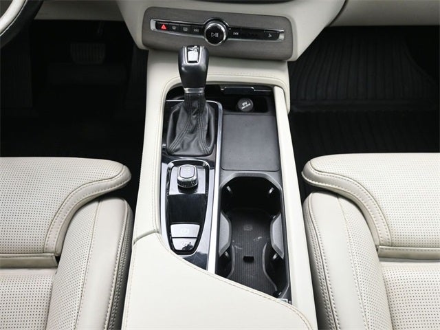 2022 Volvo XC90 T6 Inscription