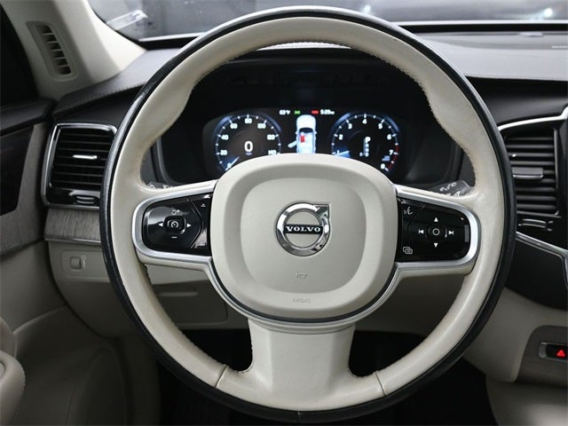 2022 Volvo XC90 T6 Inscription