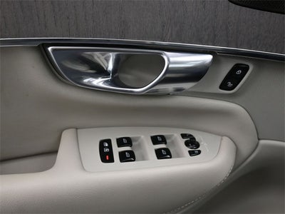 2022 Volvo XC90 T6 Inscription
