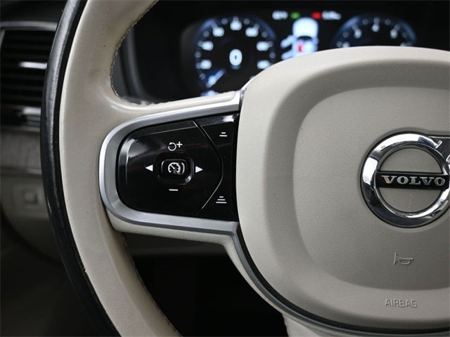 2022 Volvo XC90 T6 Inscription