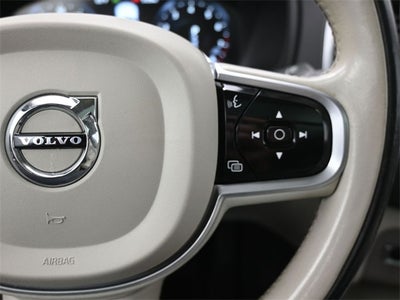 2022 Volvo XC90 T6 Inscription