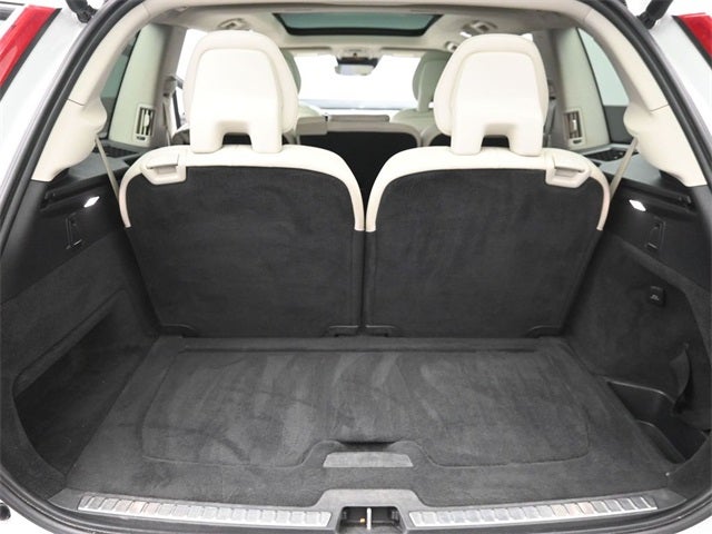 2022 Volvo XC90 T6 Inscription