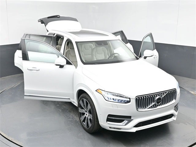 2022 Volvo XC90 T6 Inscription