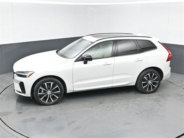 2024 Volvo XC60 B5 Plus Dark Theme