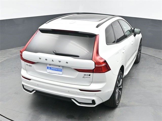 2024 Volvo XC60 B5 Plus Dark Theme