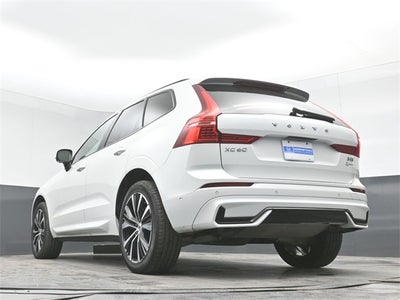2024 Volvo XC60 B5 Plus Dark Theme