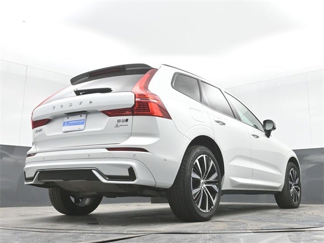 2024 Volvo XC60 B5 Plus Dark Theme