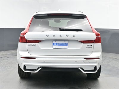 2024 Volvo XC60 B5 Plus Dark Theme