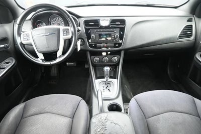 2014 Chrysler 200 Touring