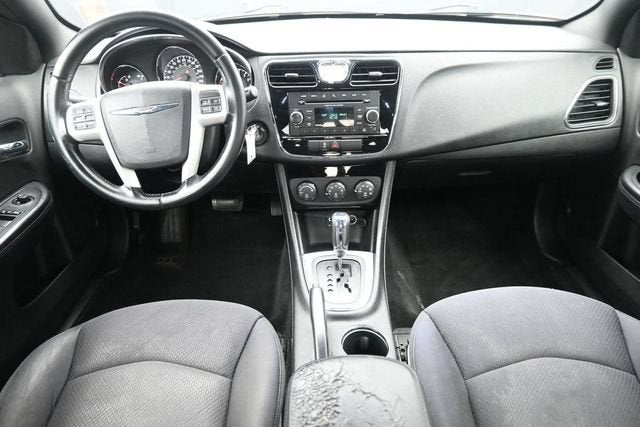 2014 Chrysler 200 Touring