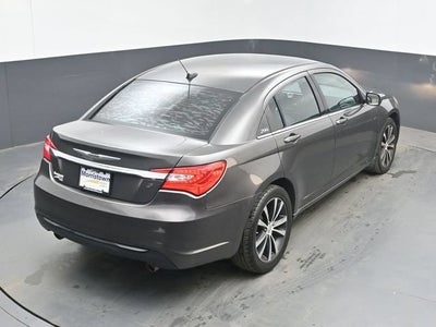 2014 Chrysler 200 Touring