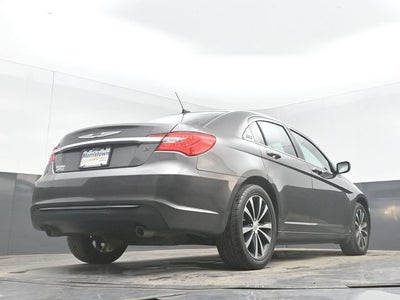 2014 Chrysler 200 Touring