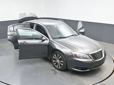 2014 Chrysler 200 Touring