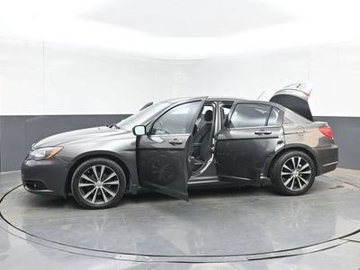2014 Chrysler 200 Touring