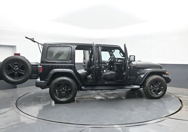 2020 Jeep Wrangler Unlimited Sahara Altitude