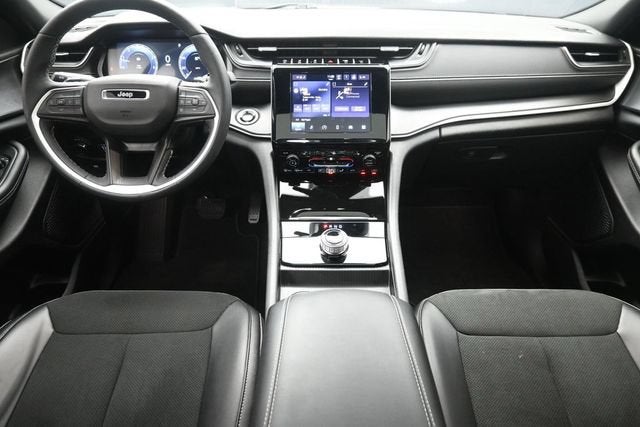 2025 Jeep Grand Cherokee L Altitude X 4x4