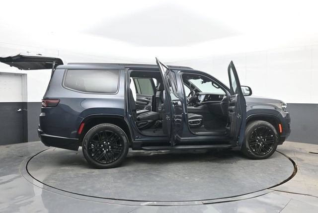 2023 Jeep Wagoneer Series II Carbide 4x4
