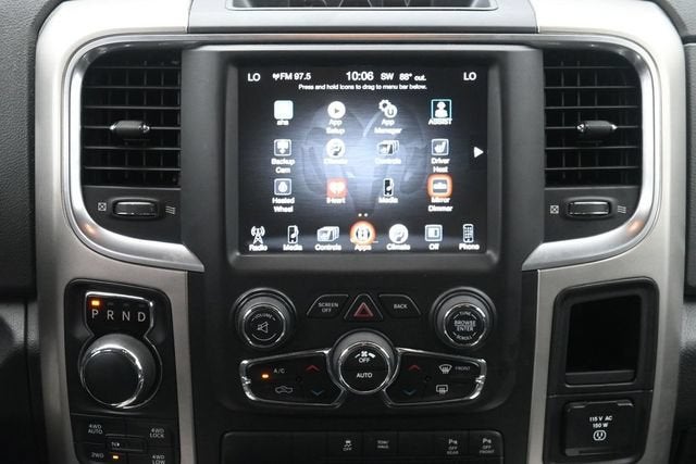 2017 RAM 1500 Big Horn Crew Cab 4x4 5'7" Box