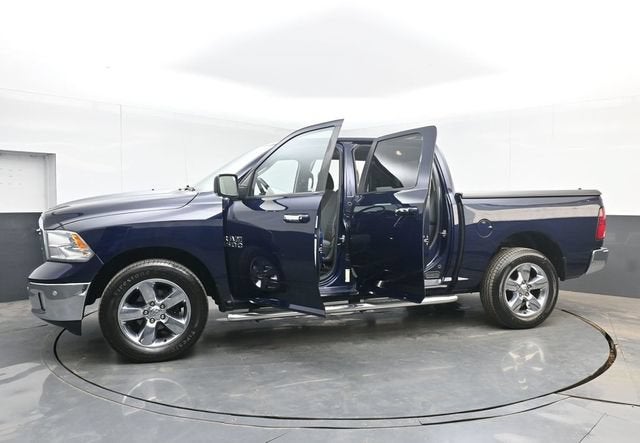 2017 RAM 1500 Big Horn Crew Cab 4x4 5'7" Box