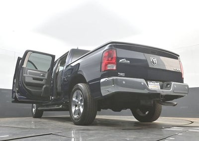 2017 RAM 1500 Big Horn Crew Cab 4x4 5'7" Box