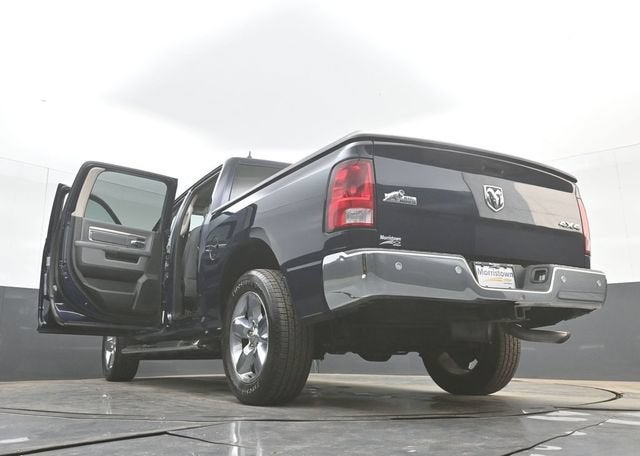 2017 RAM 1500 Big Horn Crew Cab 4x4 5'7" Box