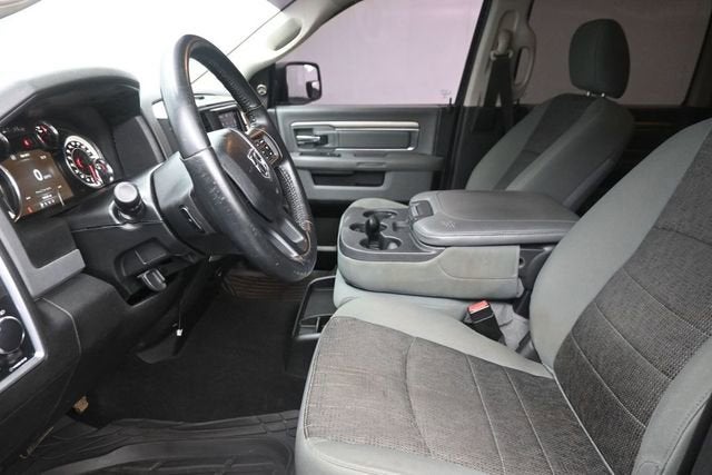 2019 RAM 1500 Classic SLT Crew Cab 4x4 5'7" Box