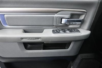 2019 RAM 1500 Classic SLT Crew Cab 4x4 5'7" Box