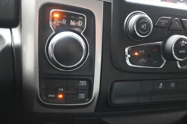2019 RAM 1500 Classic SLT Crew Cab 4x4 5'7" Box