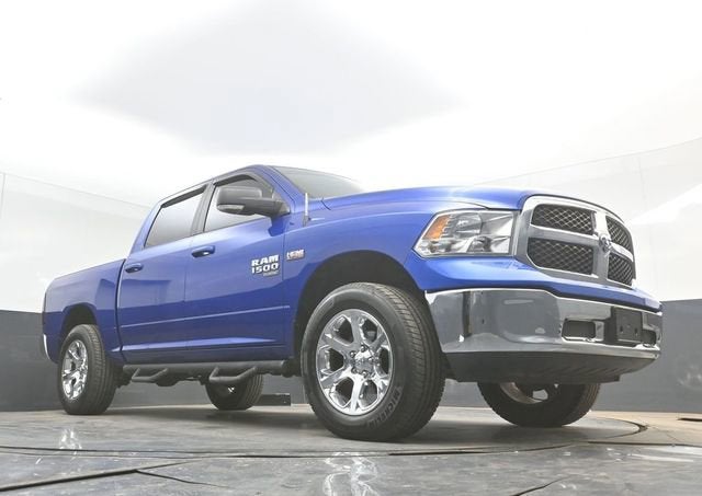2019 RAM 1500 Classic SLT Crew Cab 4x4 5'7" Box