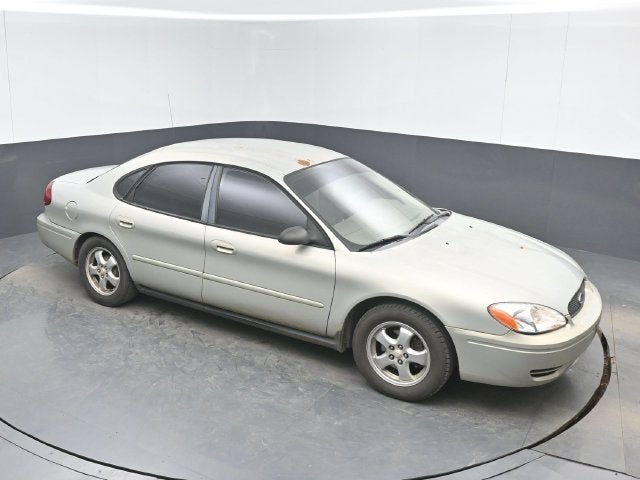 2006 Ford Taurus SE