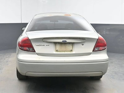 2006 Ford Taurus SE