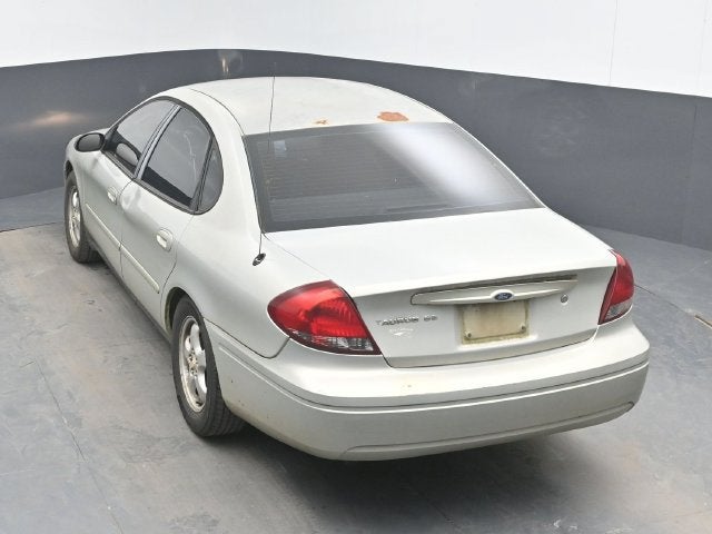 2006 Ford Taurus SE