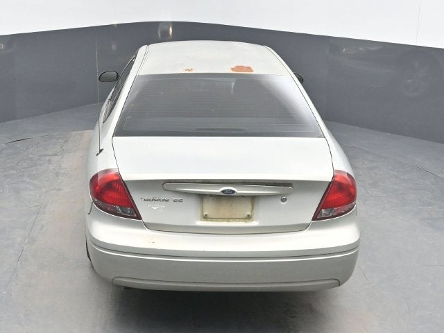 2006 Ford Taurus SE