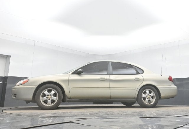 2006 Ford Taurus SE